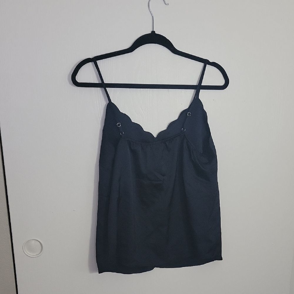 Gray Fitted Sleeveless Camisole Top - Picture 3 of 3